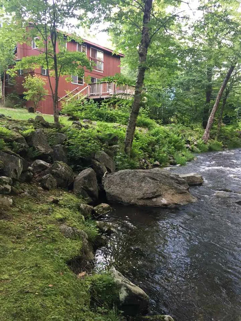 30 Millbrook Road Grafton NH 03240