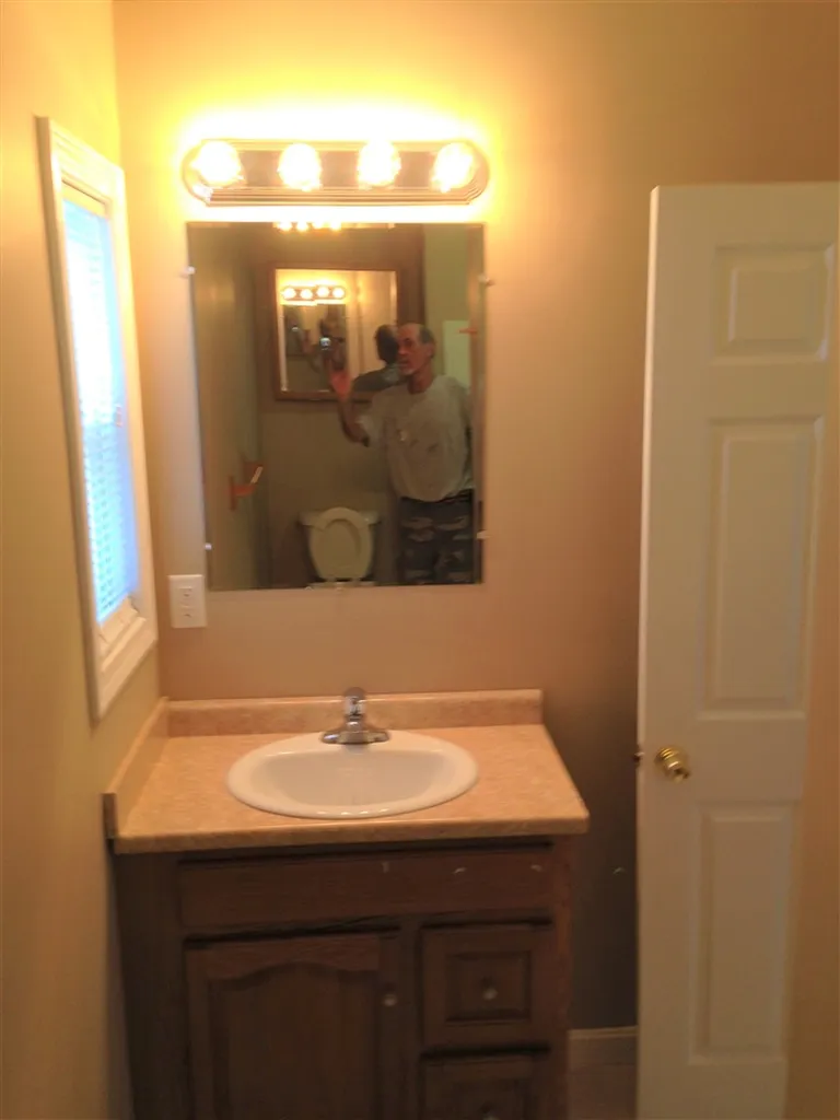 194-202 Auburn Street Manchester NH 03103