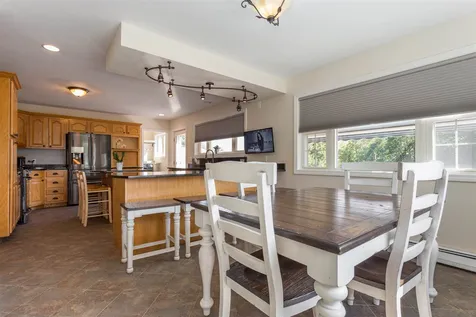 293 Wadleigh Falls Road Newmarket NH 03857