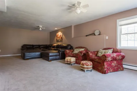 293 Wadleigh Falls Road Newmarket NH 03857
