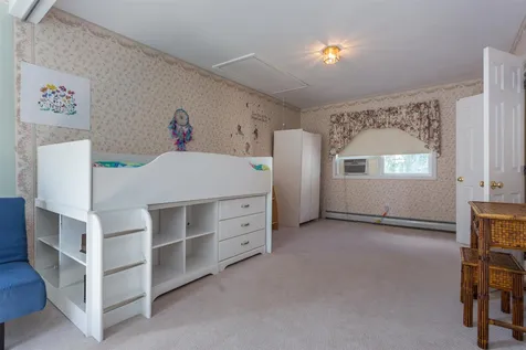 293 Wadleigh Falls Road Newmarket NH 03857