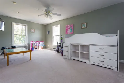 293 Wadleigh Falls Road Newmarket NH 03857