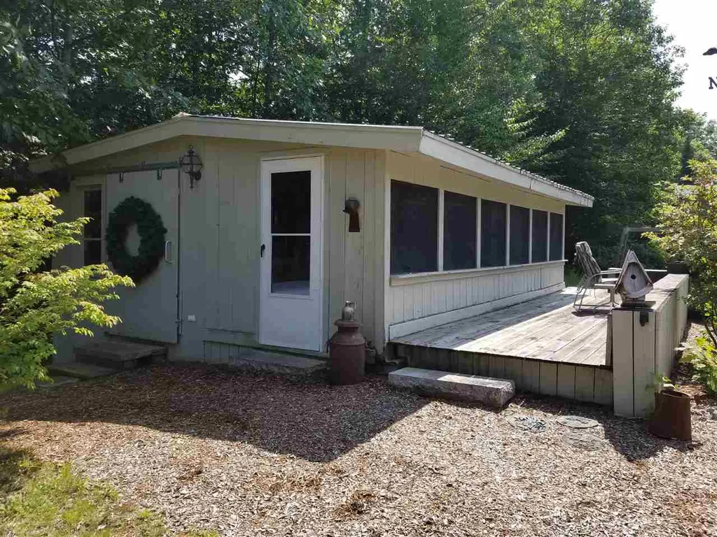 26 Brook Road Sunapee NH 03782