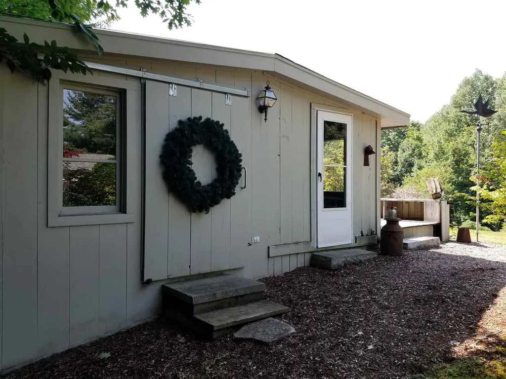 26 Brook Road Sunapee NH 03782