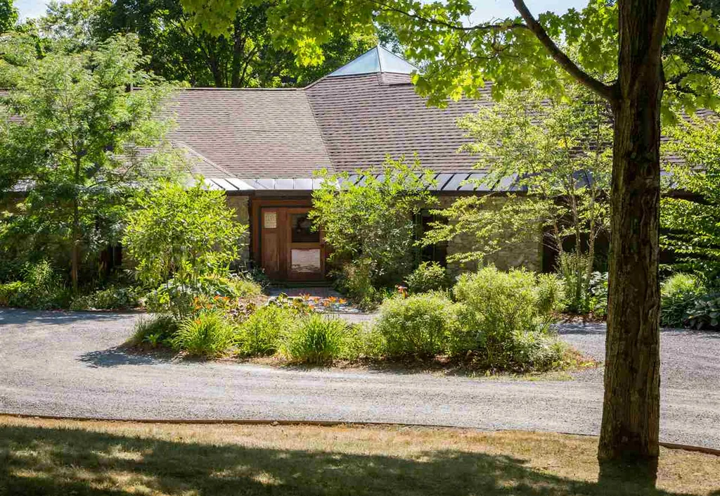 293 Mead Farm Road Hinesburg VT 05461