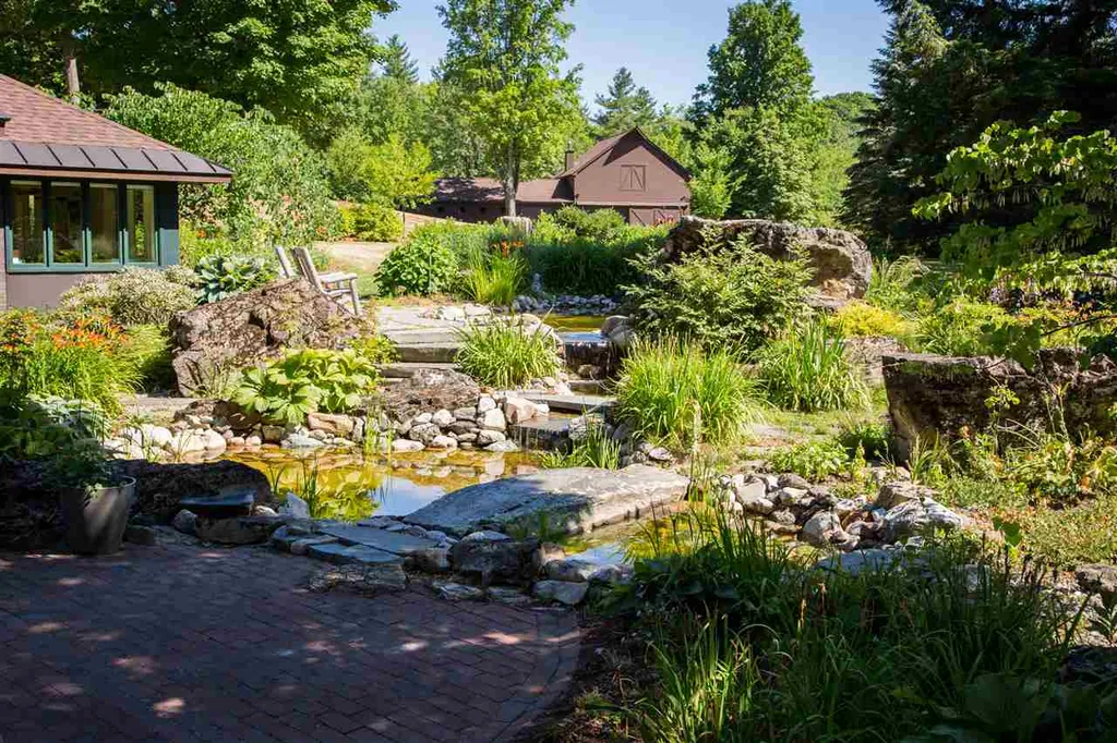293 Mead Farm Road Hinesburg VT 05461