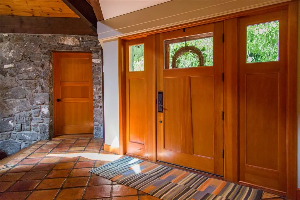 293 Mead Farm Road Hinesburg VT 05461