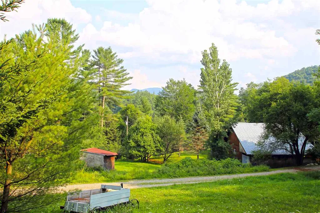 193 Curran Drive North Cambridge VT 05464