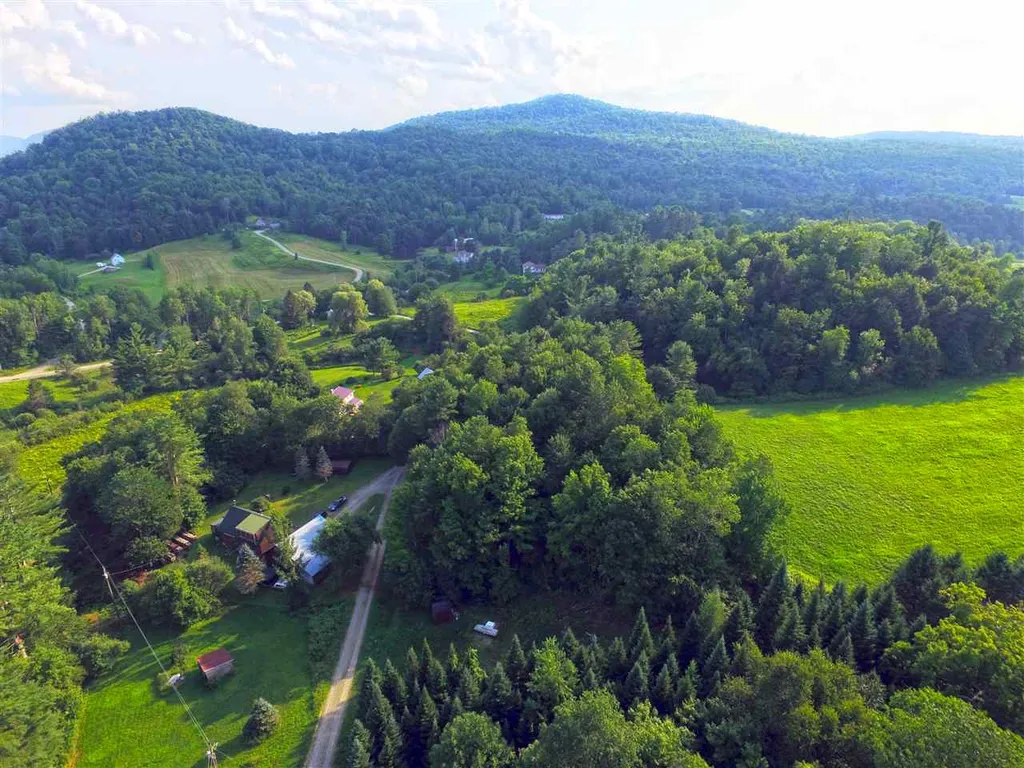 193 Curran Drive North Cambridge VT 05464