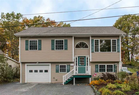 5 Camp Street Essex VT 05452