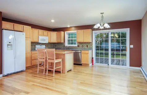 5 Camp Street Essex VT 05452