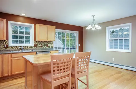 5 Camp Street Essex VT 05452