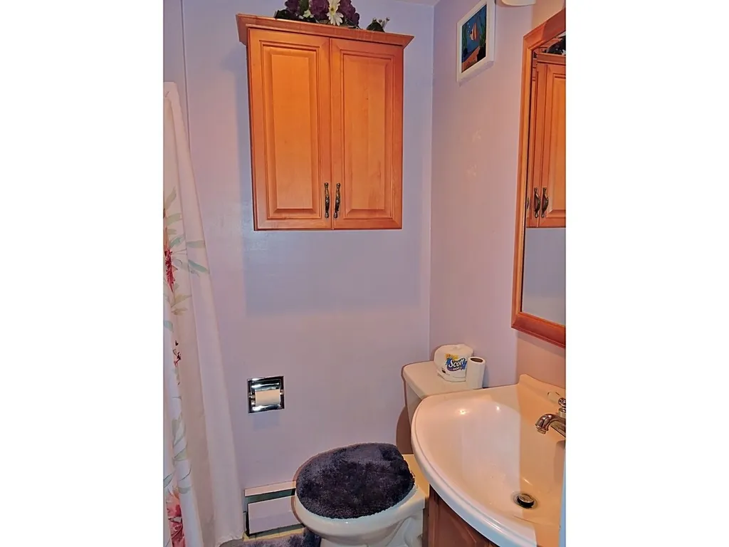 24 Meadow Lane Vergennes VT 05491