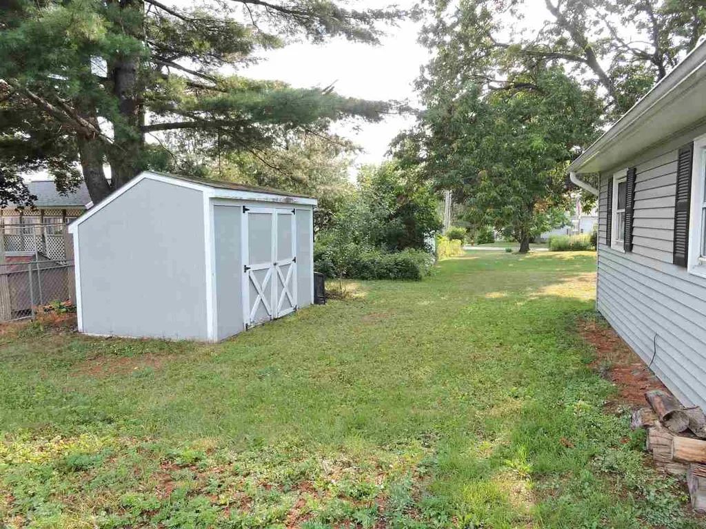 24 Meadow Lane Vergennes VT 05491