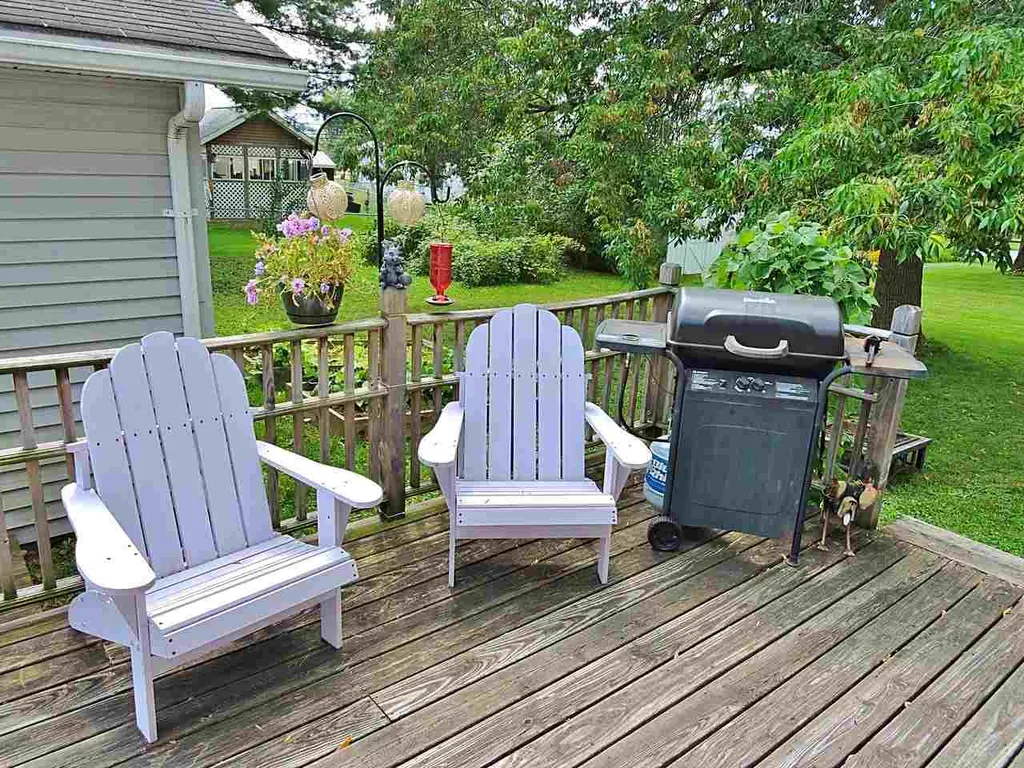 24 Meadow Lane Vergennes VT 05491