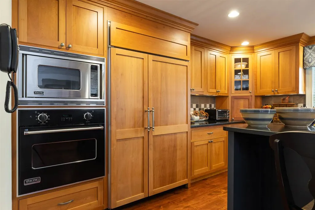 449 Court Street Portsmouth NH 03801