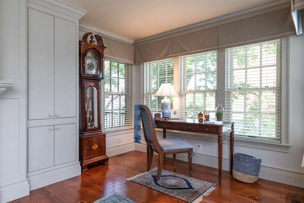 449 Court Street Portsmouth NH 03801