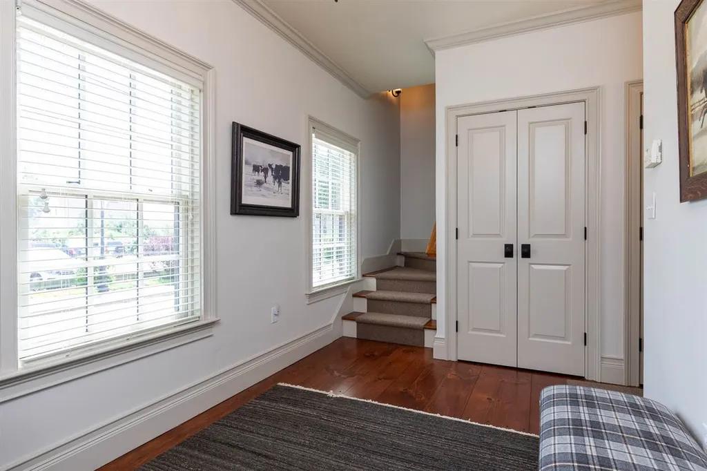 449 Court Street Portsmouth NH 03801