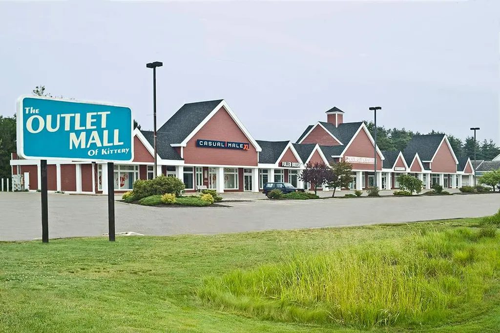 8 Dexter Lane Kittery ME 03904