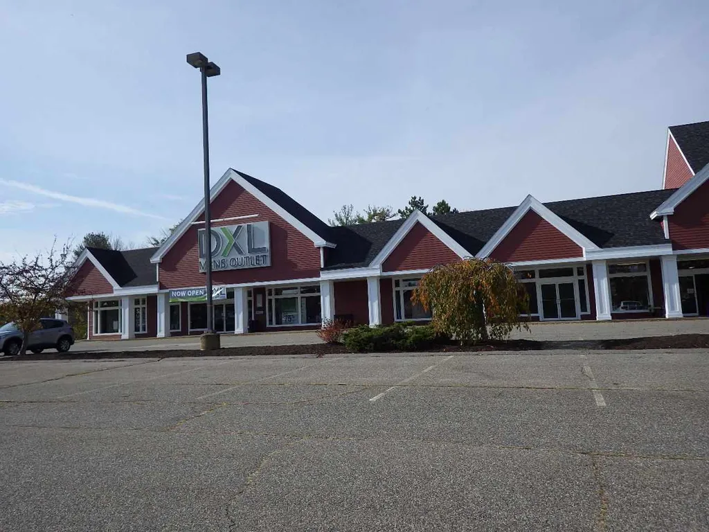 8 Dexter Lane Kittery ME 03904