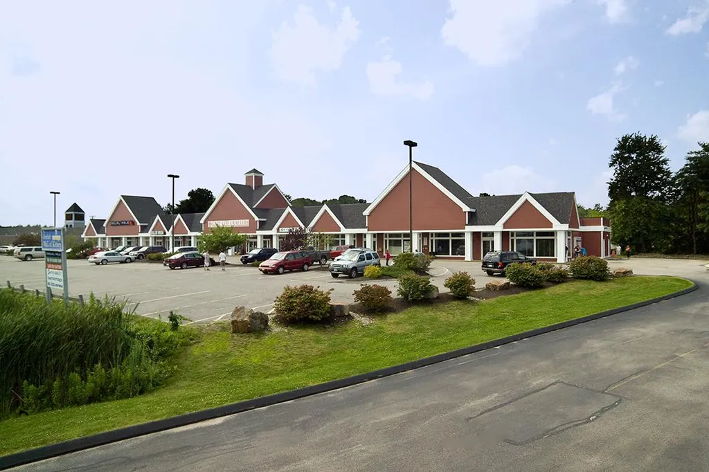 8 Dexter Lane Kittery ME 03904