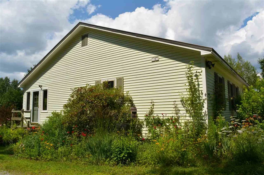42 Bouldervale Road Croydon NH 03773