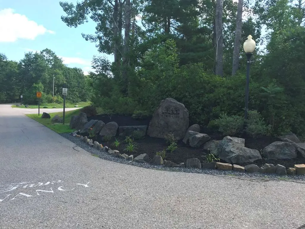 18 Applewood Way Kittery ME 03904