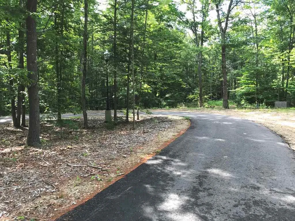 18 Applewood Way Kittery ME 03904