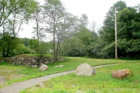 18 Applewood Way Kittery ME 03904