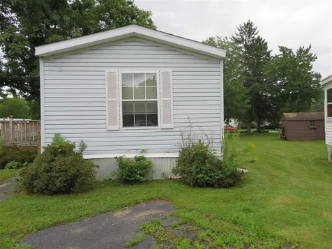 31 Seabreeze Drive North Hampton NH 03862