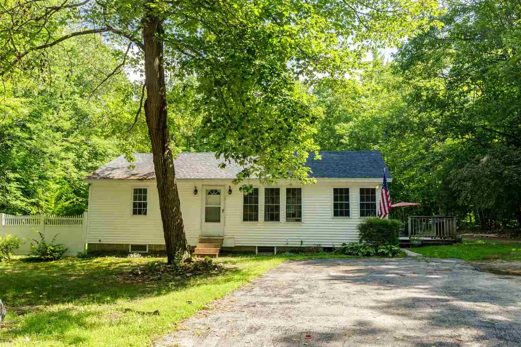 623 Pine Hill Road Wolfeboro NH 03894
