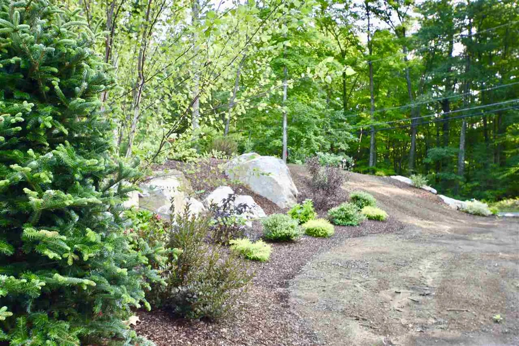 5 Stoney Brook Lane Windham NH 03087