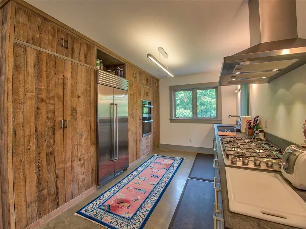 24 Loomis Street Montpelier VT 05602