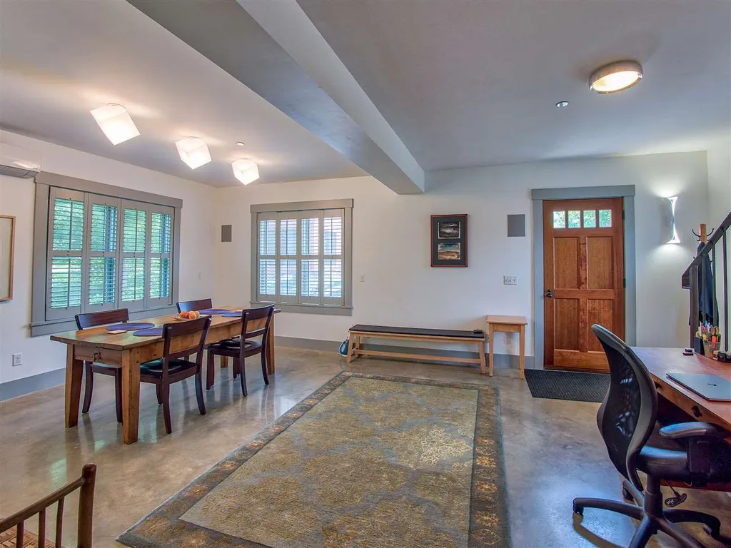 24 Loomis Street Montpelier VT 05602