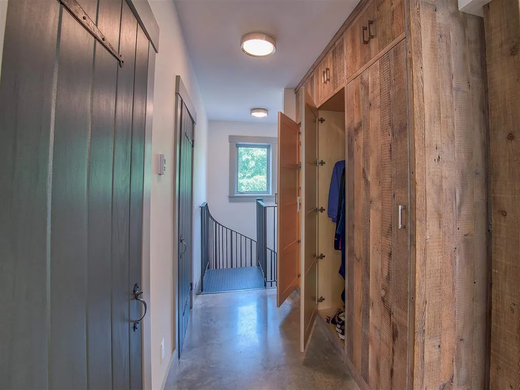 24 Loomis Street Montpelier VT 05602