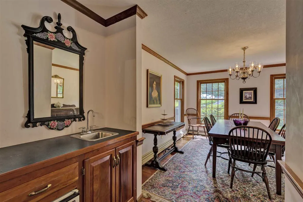 226 Quail Run New London NH 03257