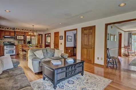 226 Quail Run New London NH 03257