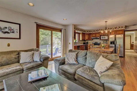 226 Quail Run New London NH 03257