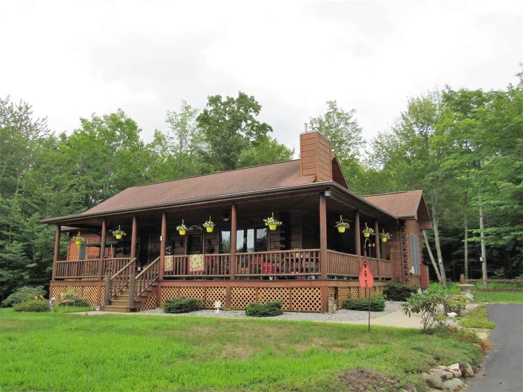 15 Mount Carter Drive Gorham NH 03581