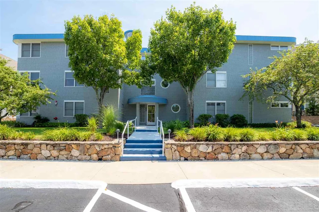 1044 Ocean Boulevard Hampton NH 03842