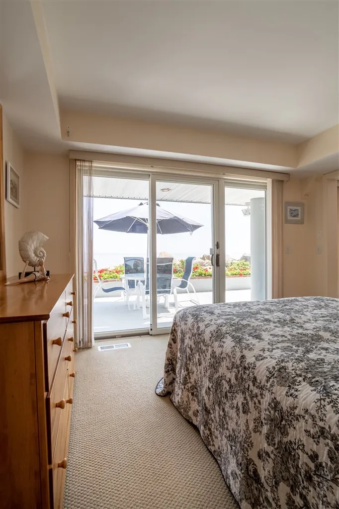 1044 Ocean Boulevard Hampton NH 03842