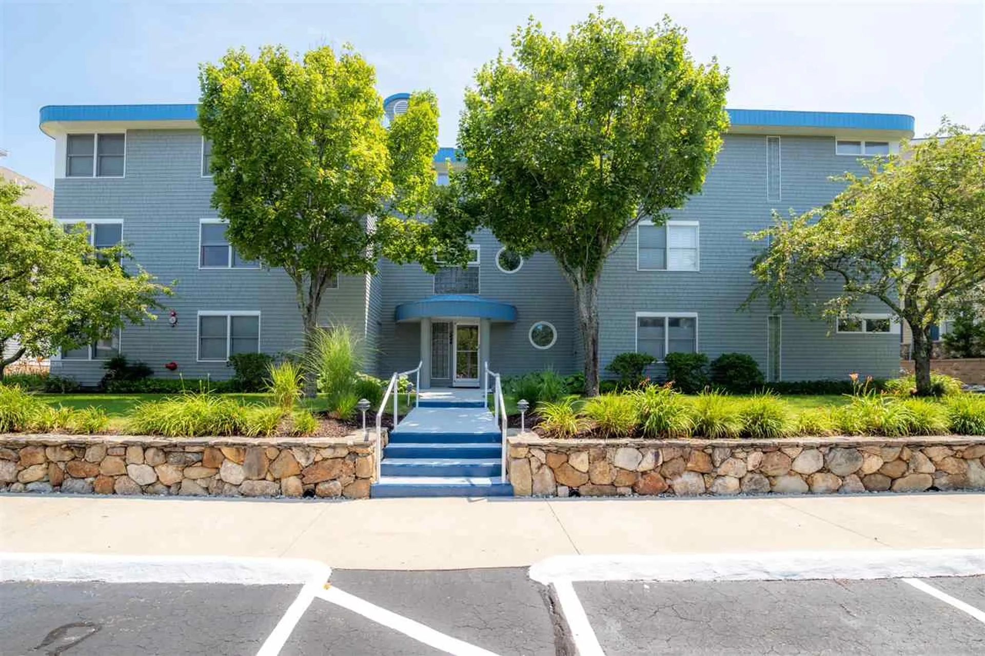 1044 Ocean Boulevard Hampton NH 03842