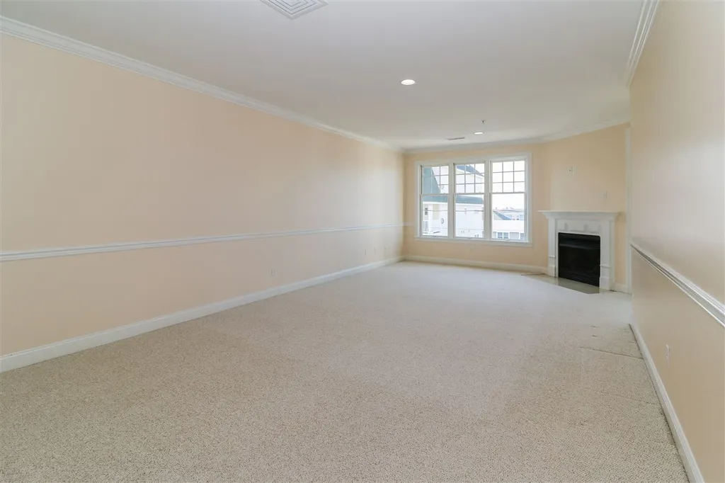 22 K Street Hampton NH 03842