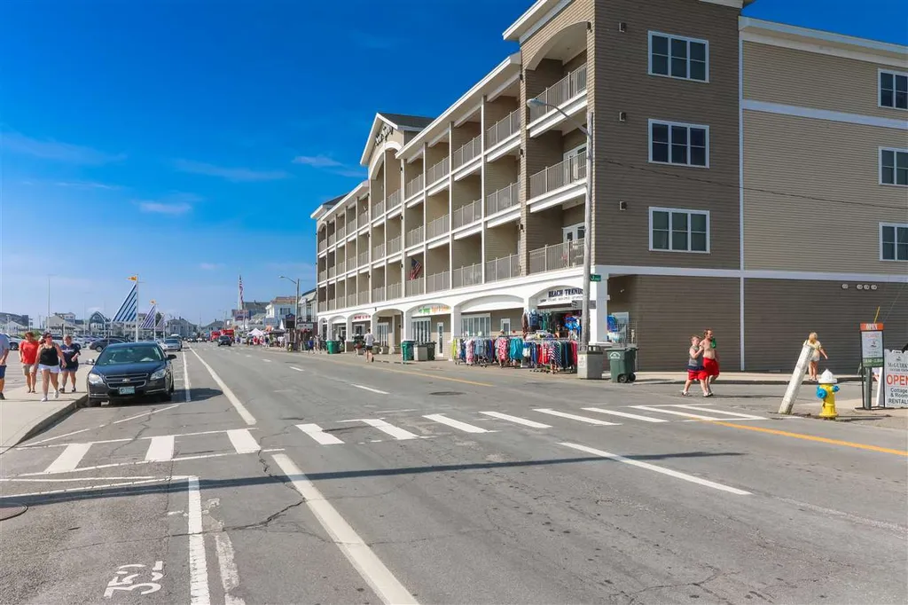 22 K Street Hampton NH 03842