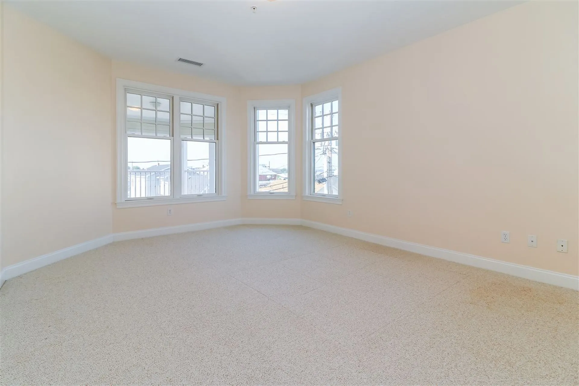 22 K Street Hampton NH 03842
