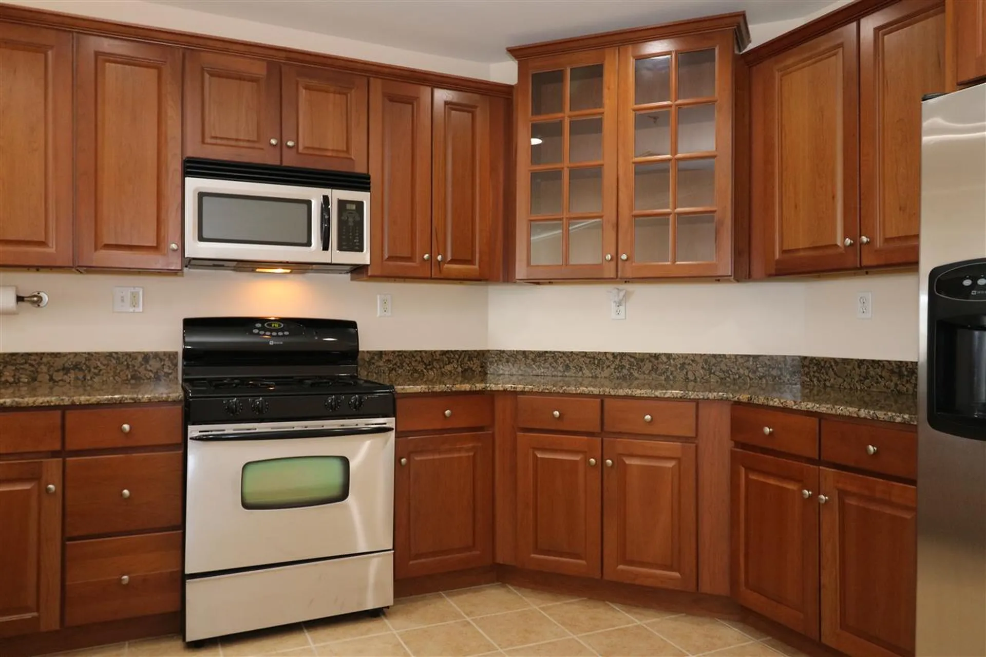 22 K Street Hampton NH 03842