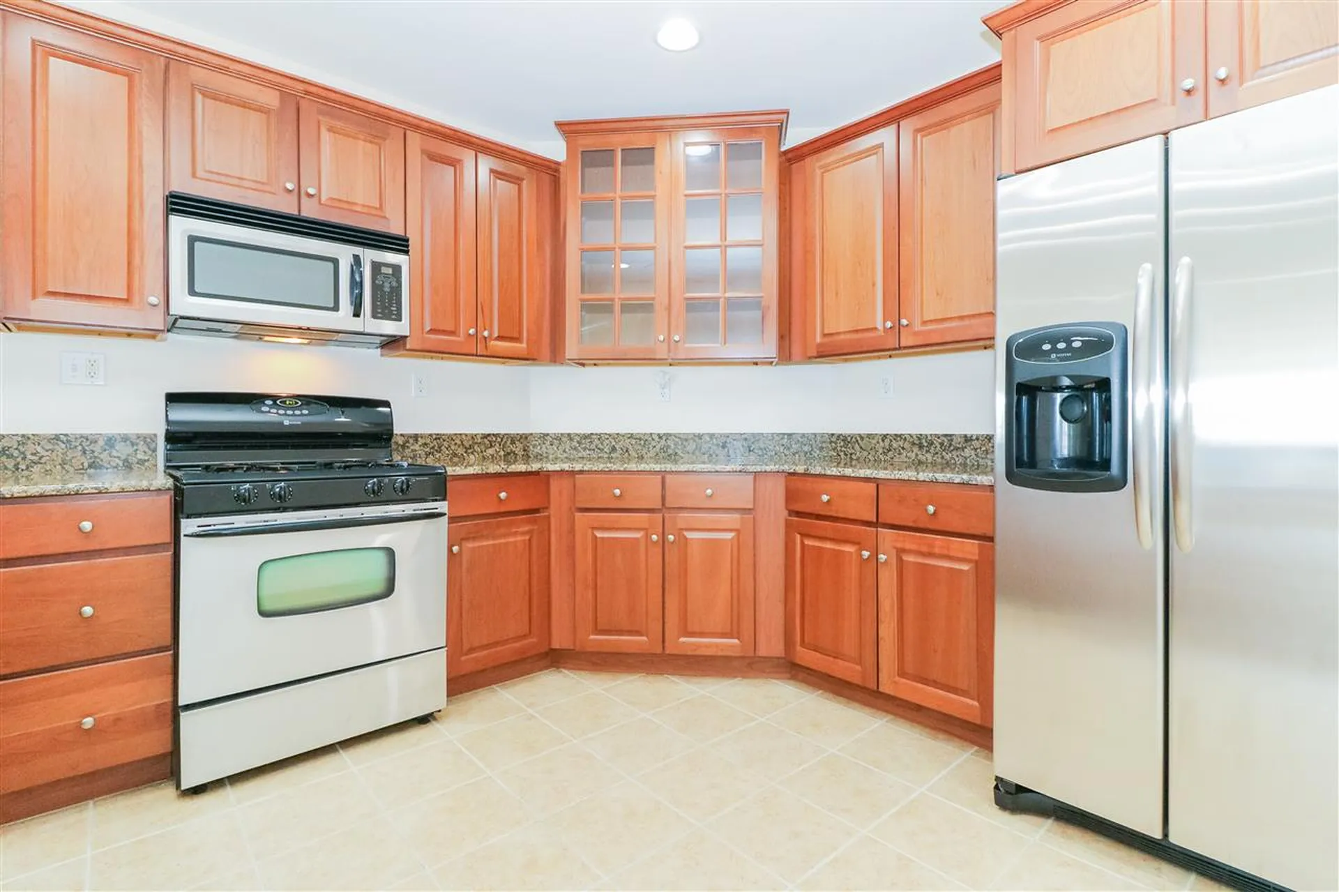 22 K Street Hampton NH 03842