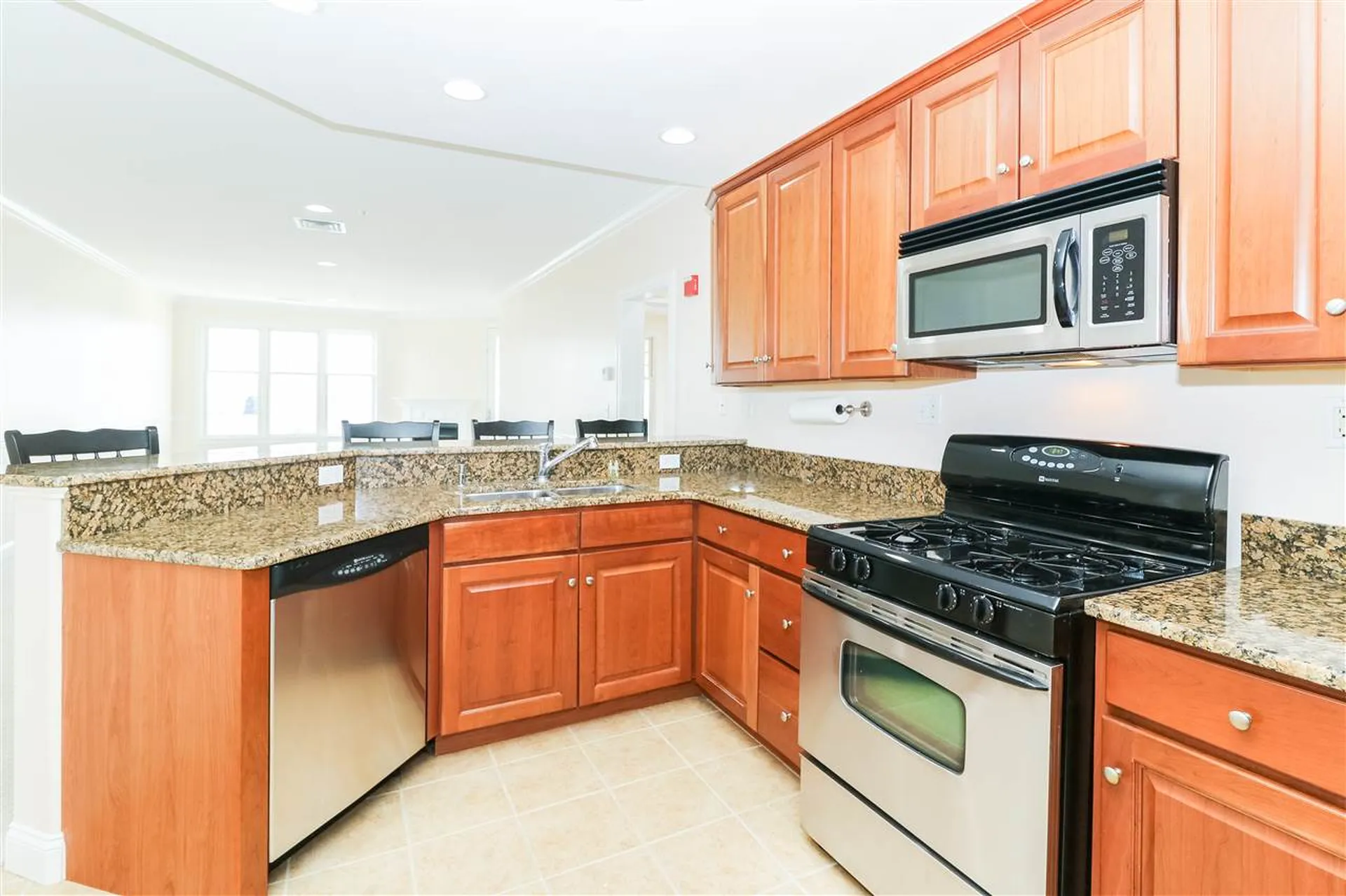 22 K Street Hampton NH 03842