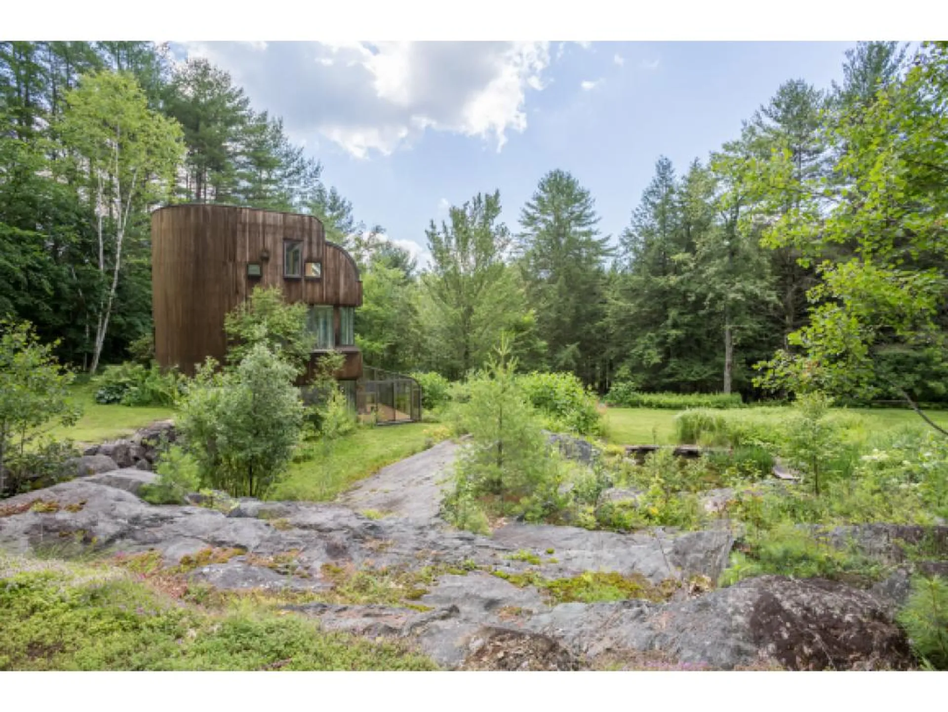 1699 Vt Route 132 Sharon VT 05065