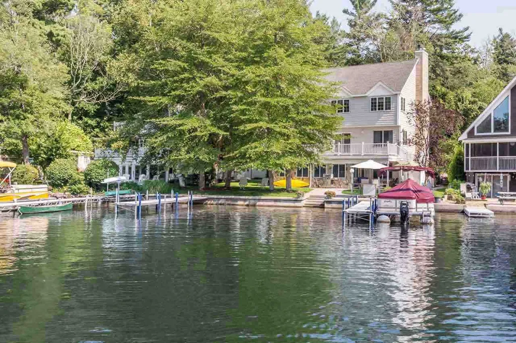 3 Lakeshore Road Windham NH 03087